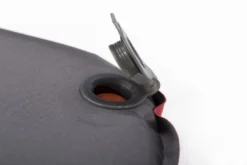 Exped SIM Comfort Duo 7.5 Zelfopblazende Slaapmat -Campingreeksen Winkel 1267 1900 6184 sim comfort valve open 5472x3648 1