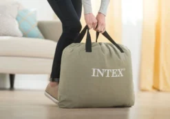 Intex Pillow Rest Raised Luchtbed - Queensize - Ingebouwde Elektrische Pomp 18 Intex Pillow Rest Raised Luchtbed - Queensize - Ingebouwde Elektrische Pomp -Campingreeksen Winkel 1320 1900 64124 inuse1 2017 300