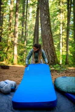 Therm-A-Rest MondoKing 3D 11.0 XW XL Zelfopblazende Slaapmat 18 Therm-A-Rest MondoKing 3D 11.0 XW XL Zelfopblazende Slaapmat -Campingreeksen Winkel 1900 1267 2020 thermarest oregon 3sisters geiser 0623 1