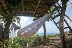 Ticket To The Moon Hangmat 1 Persoons Compact Single - White -Campingreeksen Winkel 800 1199 copy of 2018 03 31 hammock compact white tmc01 sea view mountain wooden cabin travel ticket to the moon