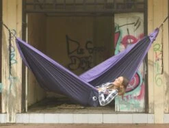 Ticket To The Moon Hangmat 2 Persoons Original Double - Navy Blue/Purple 12 Ticket To The Moon Hangmat 2 Persoons Original Double - Navy Blue/Purple -Campingreeksen Winkel 900 1187 img 2293 1