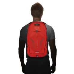 Osprey Syncro Daypack -12 Liter - Zwart -Campingreeksen Winkel osprey syncro 12 oplichaam
